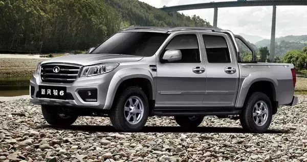 {娛樂城}(汽油版和柴油版皮卡车哪个好和贵一点) {娛樂城}(汽油版和柴油版皮卡车哪个好和贵一点)