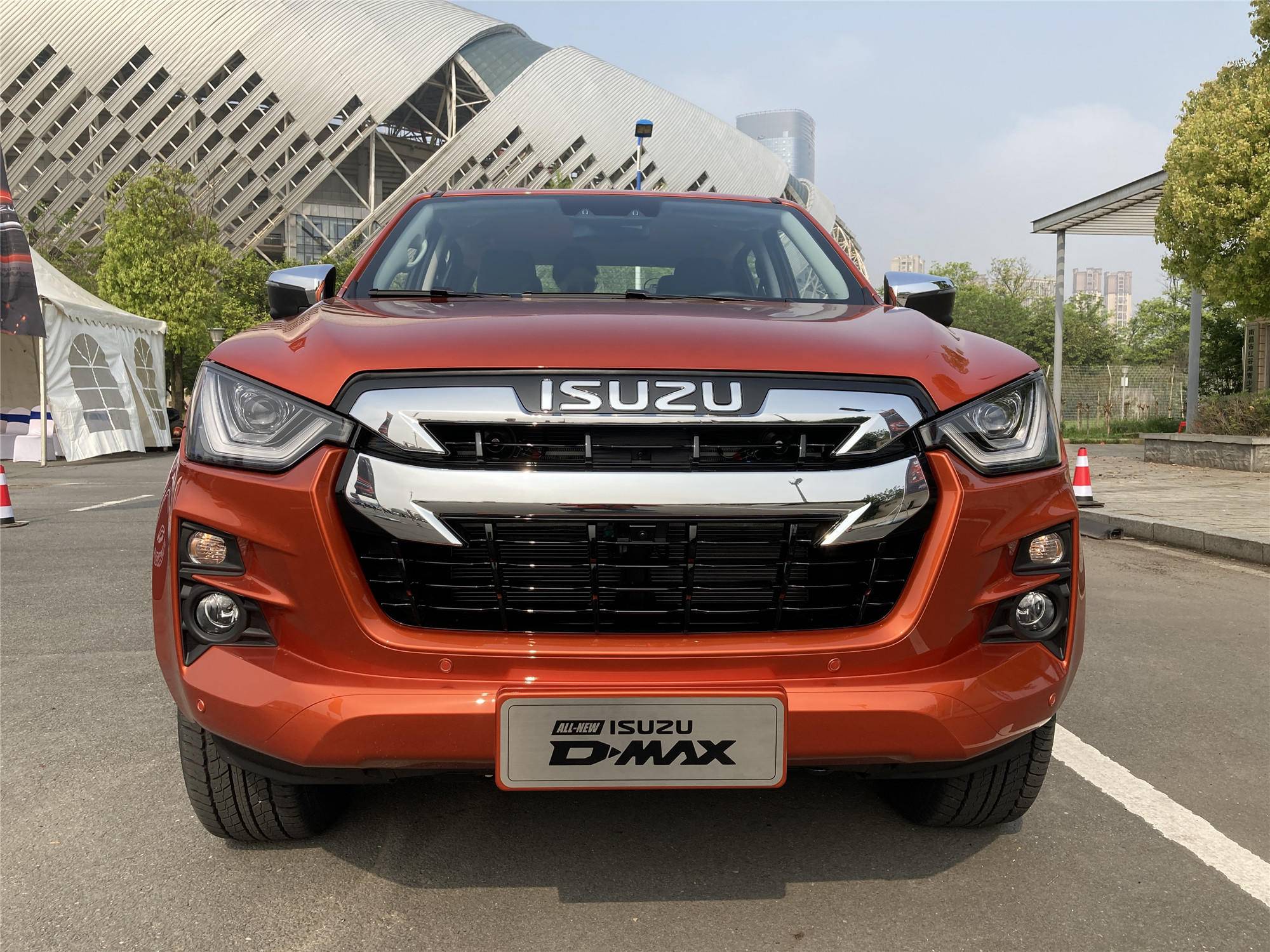 {娛樂城}(汽油版和柴油版皮卡车哪个好和贵一点) {娛樂城}(汽油版和柴油版皮卡车哪个好和贵一点)