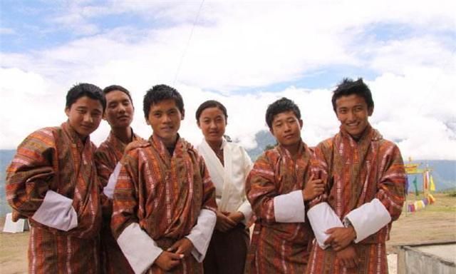 {網上賭場}(一妻二夫怎么安葬) {網上賭場}(一妻二夫怎么安葬)