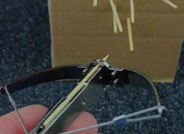 {Online Casino}(10根牙签做十字弓 可发射) {Online Casino}(10根牙签做十字弓 可发射)