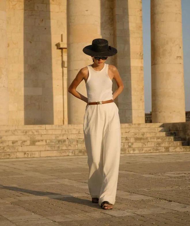 現金網：好特別的白色造型，太高級了